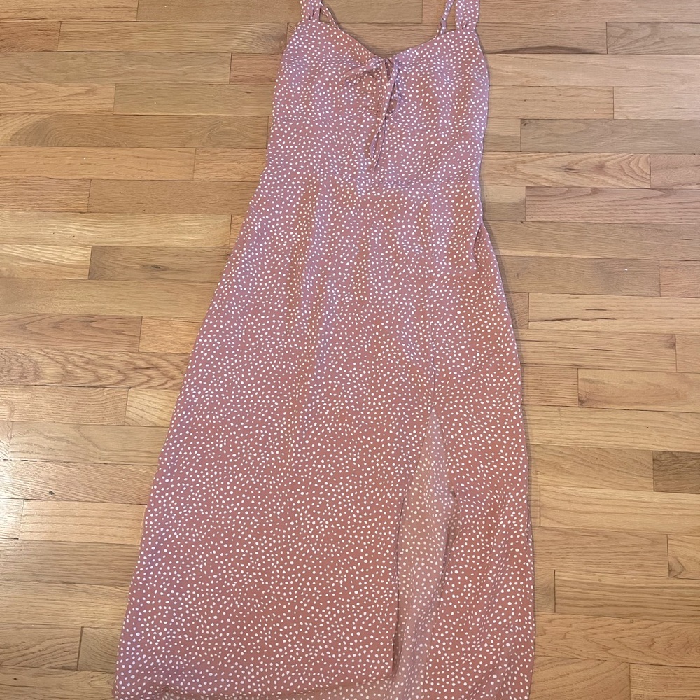 SOLD: Abercrombie dusty rose pink polka dot midi dress